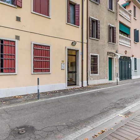 Essential Apartment A 5 Min Da Piazza Dei Signori Padova Esterno foto
