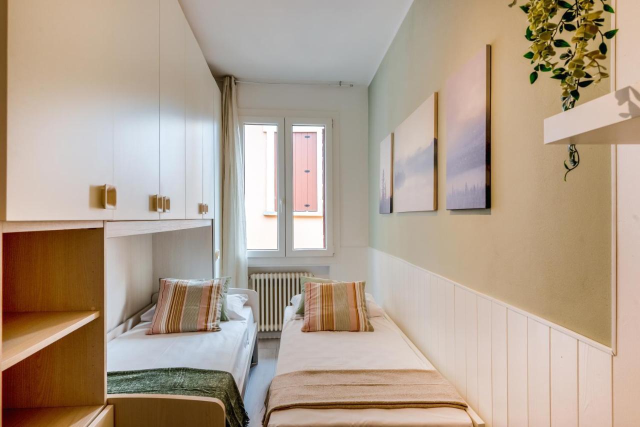 Essential Apartment A 5 Min Da Piazza Dei Signori Padova Esterno foto